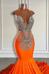 Sleeveless V-Neck Halter Mermaid Prom Dresses With Beadings
