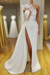 Gorgeous One Shoulder Long Sleeve Prom Dresses With Lace Appliques Side Slit