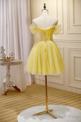Cute Yellow Spaghetti Straps Off The Shoulder Tulle Short Homecoming Dresses