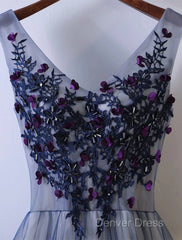 A-Line Bridesmaid Dresses V Neck Sleeveless Elegant Floor Length Tulle With Beading / Appliques