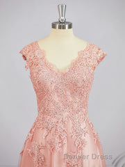 A-Line/Princess V-neck Floor-Length Tulle Mother of the Bride Dresses With Appliques Lace