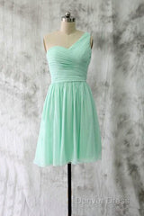 A-Line Sweetheart One-Shoulder Chiffon Bridesmaid Dresses