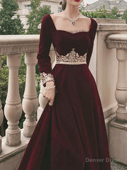 A-Line Vintage Formal Velvet Evening Dress with Appliques,Long Sleeve Dinner Dresses