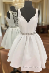 A-Line White Satin V-neck Beading Homecoming Dresses