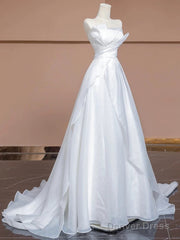 Aesthetic Ball Gown Strapless White Long Wedding Dresses Brides Dress