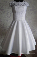 Bateau Knee-Length Cap Sleeves Open Back White Homecoming Dress