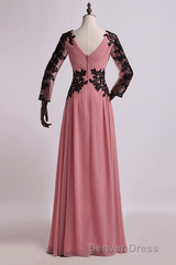Dusty Pink Chiffon Long Sleeve Mother of the Bride Dresses with Appliques