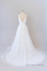 Beautiful White Long A-line V-neck Tulle Backless Wedding Dresses