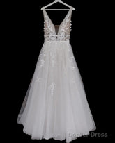 Boho Rustic Wedding Dresses Tulle V Neck Embroidery