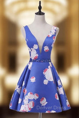 Brilliant Blue Print Homecoming Dresses With Plunge V Neckline
