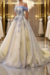 Buyishang A-Line Wedding Guest Dresses Vintage Dresses Wedding Sweep / Brush Train Sleeveless V Neck Satin with Pleats