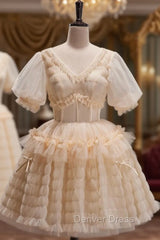 Champagne Tulle V-neck Puff Sleeve Homecoming Dresses