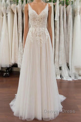Chic Long A line V neck Appliques Lace Tulle Wedding Dresses