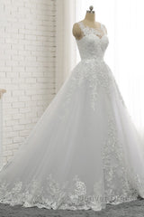 Classic Round neck Lace appliques White Princess Wedding Dresses