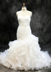 Court Train Sweetheart Sleeveless Wedding Dresses