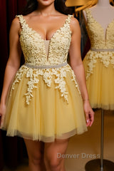 Cute V Neck Yellow Lace Short Prom Dresses with Belt, Yellow Lace Homecoming Dresses, Short Yellow Formal Evening Dresses