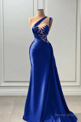 Long Prom Dress Sleeveless Strapless with Pleated Beadings