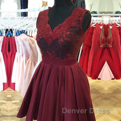 Elegant Lace V-Neck Cap Sleeves Homecoming Dresses Short Cocktail Dresses