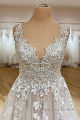Elegant Long A-Line Sweetheart Appliques Lace Tulle Wedding Dresses