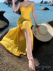 French Retro Yellow Holiday Style Sling Fork Long Skirt