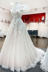 Gorgeous Long A-line Off-the-shoulder Tulle Lace Ruffles Wedding Dresses