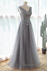 Grey A-Line Tulle With Lace Long Formal Dresses V-Neckline Prom Dresses Sleeveless December Wedding Guest Dresses