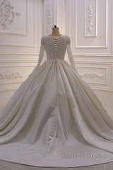 Ivory Long Sleevess Jewel Ruffless Flowers Bedaings Wedding Dresses