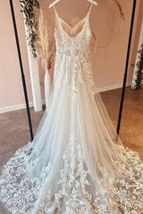 Long A-Line Spaghetti Straps Sweetheart Appliques Lace Tulle Wedding Dresses