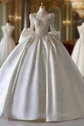 Luxury Ball Gown Sweetheart Neckline Long Sleeves Sequin White Wedding Dresses Brides Dresses