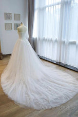 Noble Strapless Lace Decal Sheer Off Shoulder And Floor Length Floor Mopping Wedding Dresses