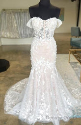 Off The Shoulder Mermaid Lace Wedding Dress
