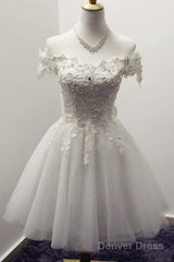 Off-The-Shoulder Short Ivory Tulle Homecoming Dress With Appliques