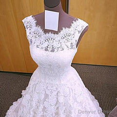 Vintage Cap Sleeves Open Back Lace 2026 White Wedding Dresses