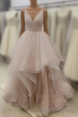 Gorgeous A Line V Neck Spaghetti Straps Long 2024 Pink White Champagne Wedding Dresses