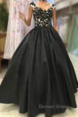 Round Neck Black Lace Floral Long Prom Dresses, Black Lace Formal Dresses with Appliques, Black Evening Dresses