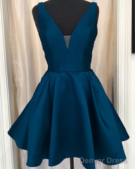 Sexy Plunge V-Neck Satin Homecoming Dresses Short Cocktail Party Gowns