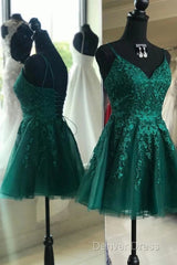 Short Lace Emerald Green Homecoming Dresses