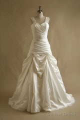 Simple A-Line Satin Lace Long Prom Dress Sweetheart Neck White Beaded Wedding Dress