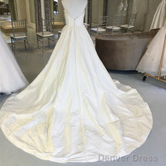 Strapless Sweetheart Chapel Train Taffeta Wedding Dresses Ball Gowns