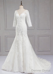 Sweep Train V-Neck 3/4 Sleeves Lace Wedding Dresses