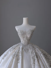 Timeless Ball Gown Sweetheart Satin White Wedding Dresses Brides Dress