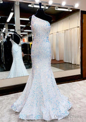 Trumpet/Mermaid One-Shoulder Sleeveless Long/Floor-Length Velvet Sequins Prom Dresses