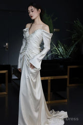 Unique Mermaid Off The Shoulder Pleats Long Sleeves Satin Wedding Dresses