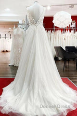 White Tulle Lace Wedding Dresses A-Line V Neck Bridal Dresses With Sweep Train Sleeveless Floor Length