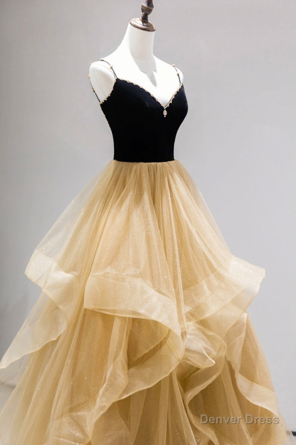 Black Straps V Neck Layers Tulle Long Prom Dress, Glam Prom Dresses Main image