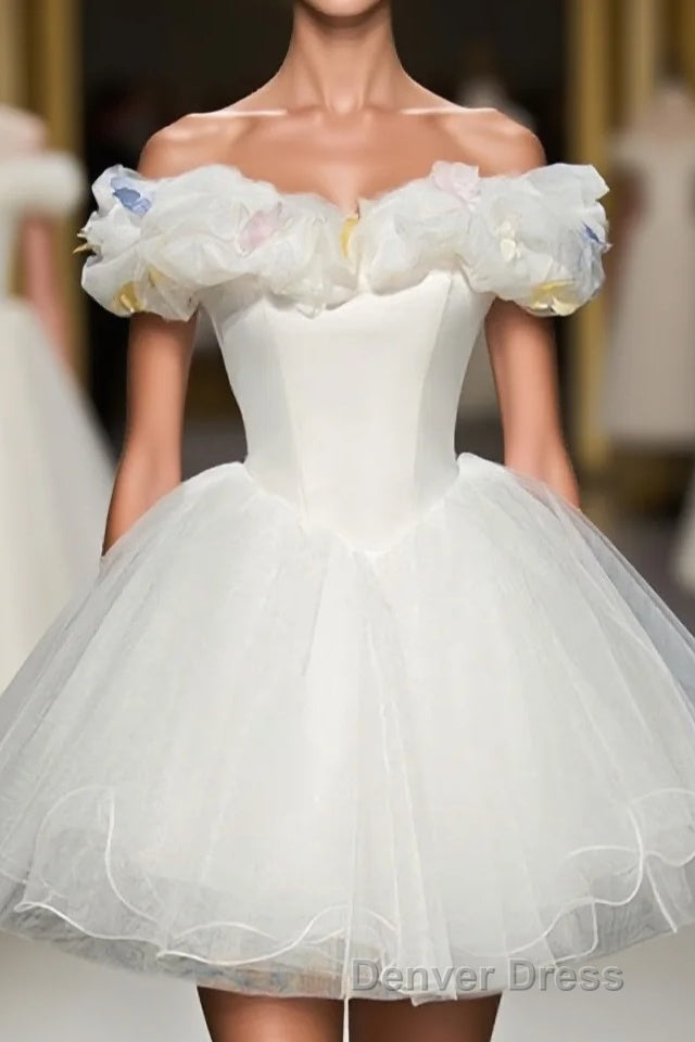 Cute White Tulle Short Prom Gown White Homecoming Dresses Main image