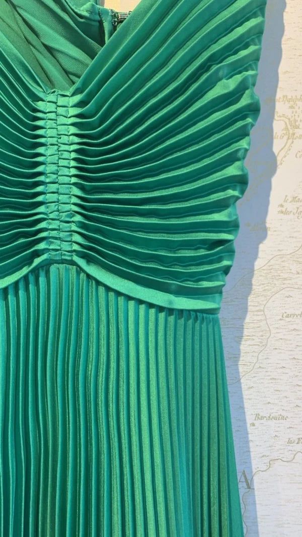 Forest Green Backless Prom Dress For Vegas Pool Prom?? Glam Chiffon Prom Dresses For Special Ocassion