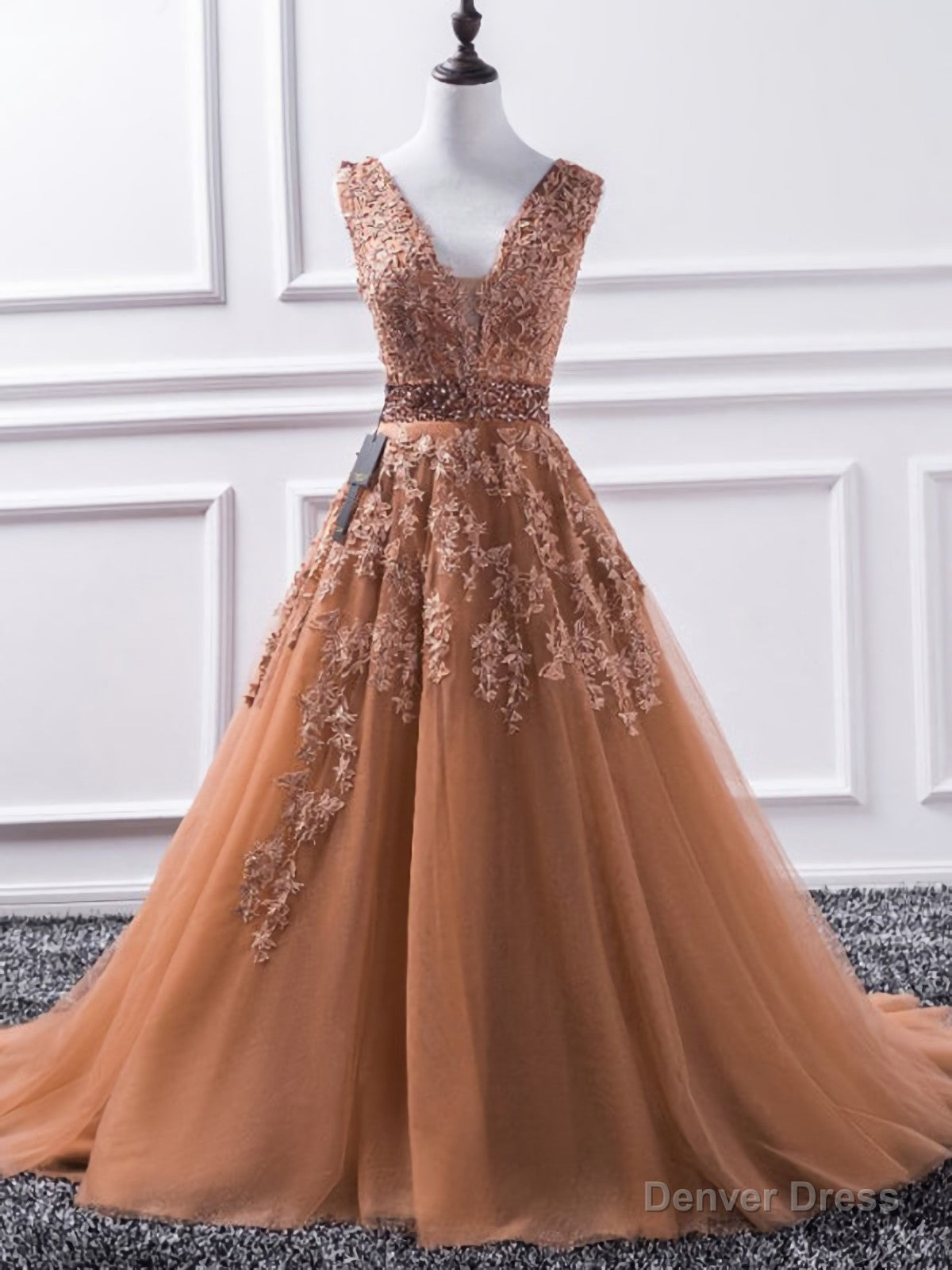 Deep V Neck Brown Tulle Appliques Sleeveless Flowers A Line Pleated Long 2025 Prom Dresses