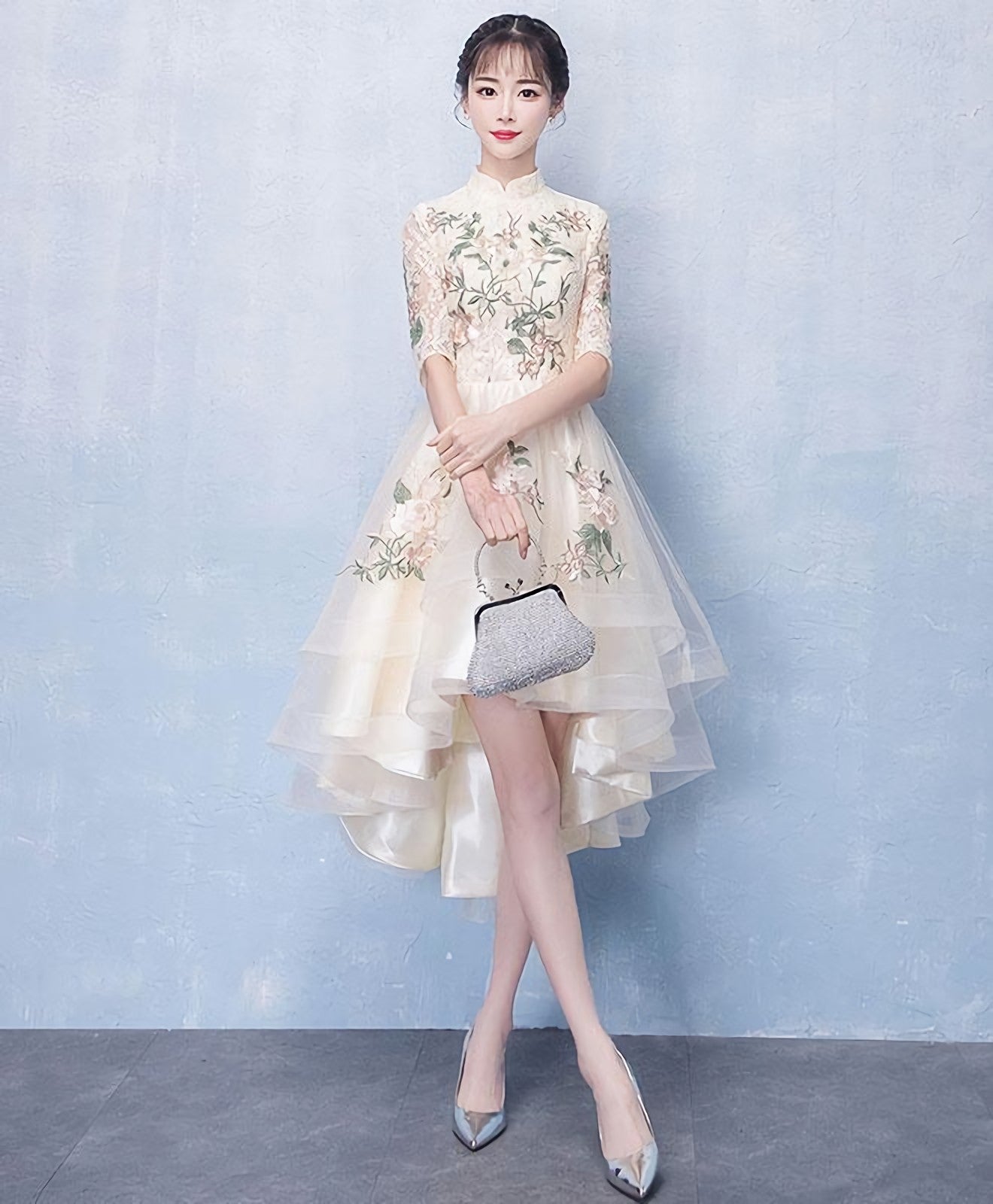 Unique Champagne Tulle Lace Applique Prom Dress