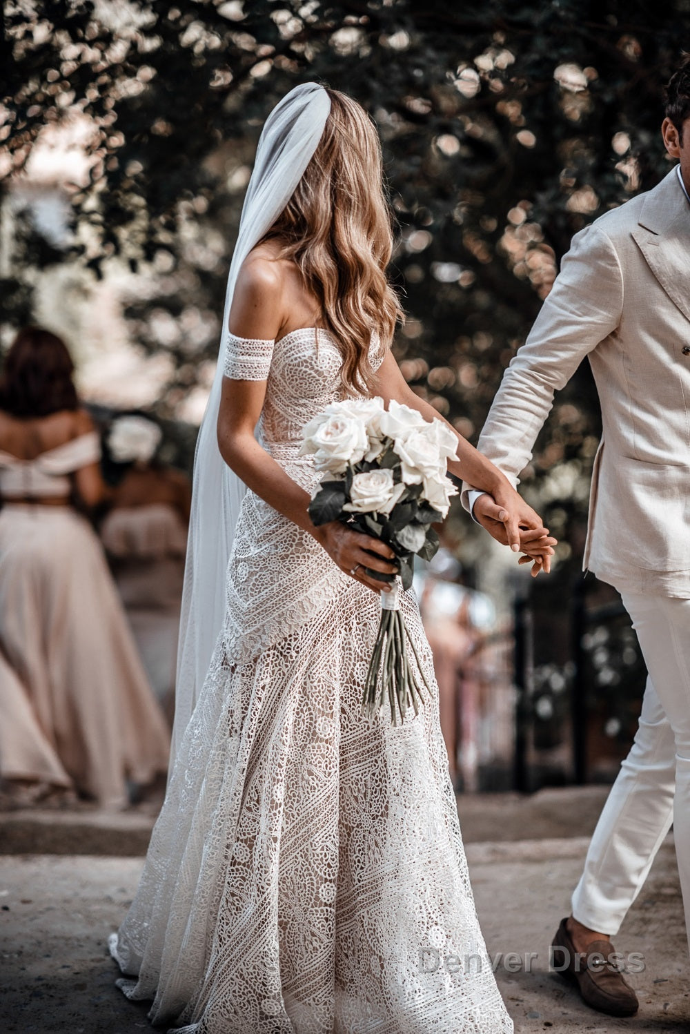 Gorgeous Sweetheart Low Back Lace Wedding Dress Long Bridal Dresses Main image